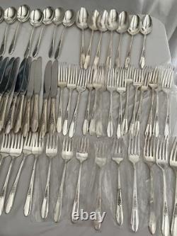 Wm Rogers & Son Gardenia IS Silver Plate Set 85 Pieces with Chest 1941