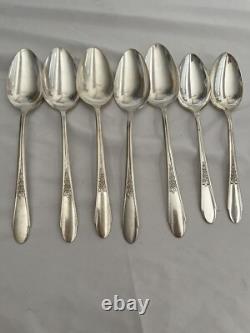 Wm Rogers & Son Gardenia IS Silver Plate Set 85 Pieces with Chest 1941