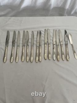 Wm Rogers & Son Gardenia IS Silver Plate Set 85 Pieces with Chest 1941