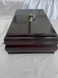 Wm Rogers & Son Gardenia IS Silver Plate Set 85 Pieces with Chest 1941